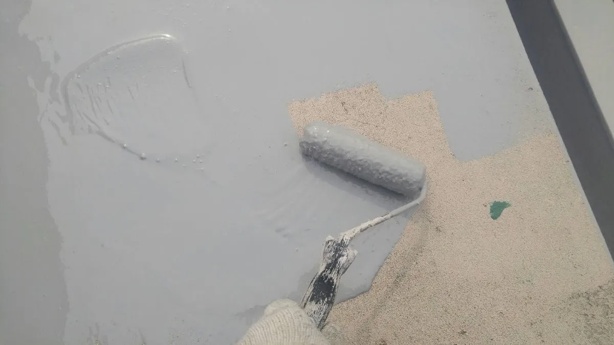 ウレタン樹脂を数回塗布